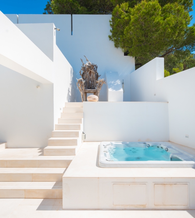 Resa Estate Ibiza for sale townhouse cala Carbo es Vedra ext patio jacuzzi.jpg